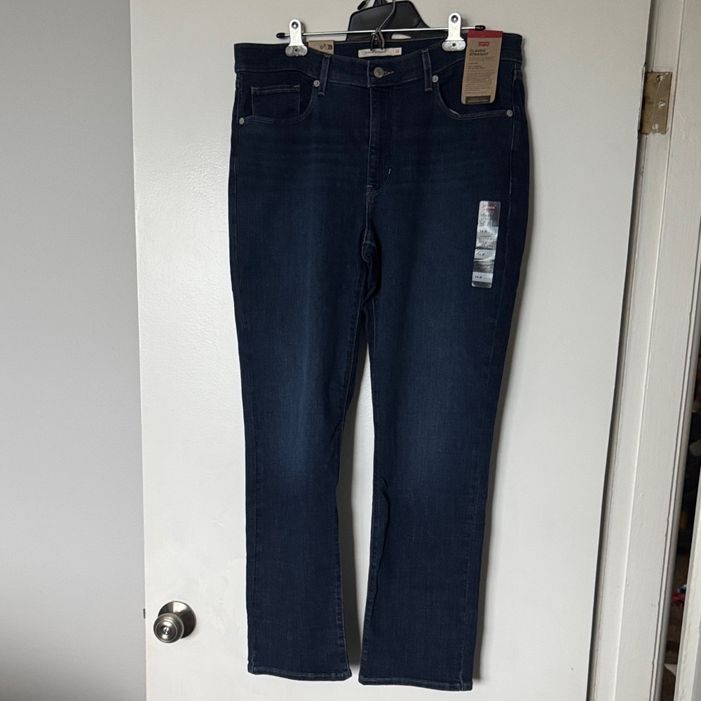 NWT Levi’s Dark Blue Straight Leg Mid Rise Stretch Jeans 14M/32